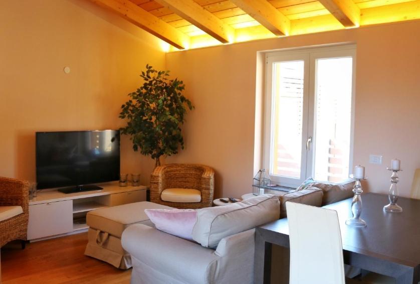 Apartmán Civico Sei Menaggio Exteriér fotografie